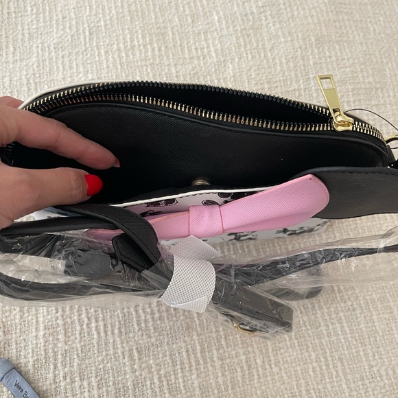 NWOT DISNEY MINNIE PURSE W/ EARS & BOW - Picture 8 of 12